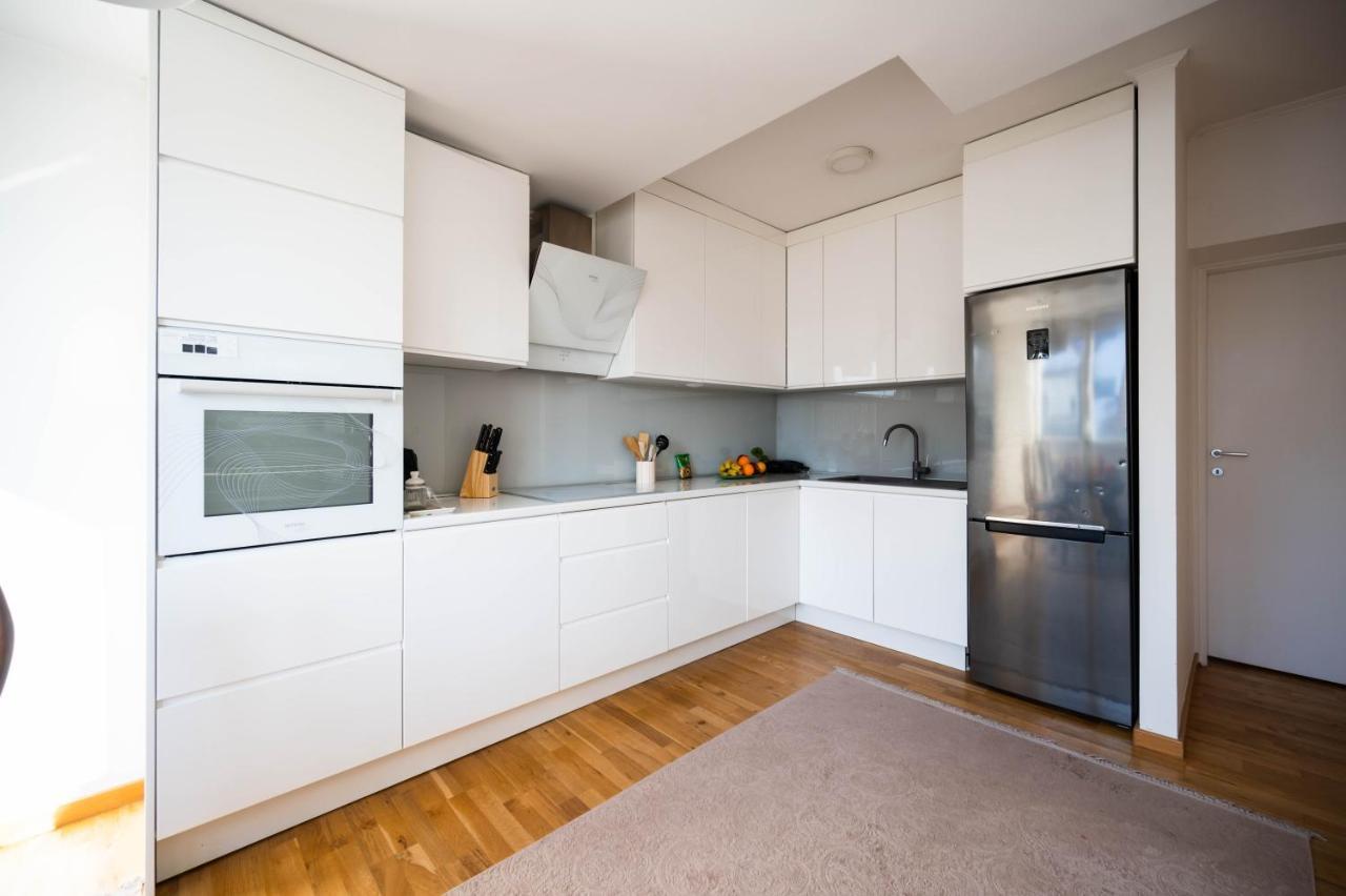 Bright 2Bdr Apartment In The Main Pedestrian Zone Sarajevo Luaran gambar