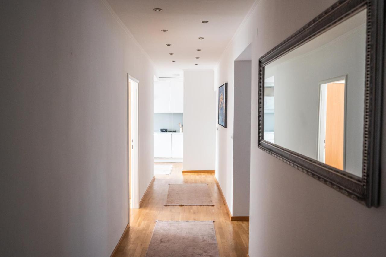 Bright 2Bdr Apartment In The Main Pedestrian Zone Sarajevo Luaran gambar
